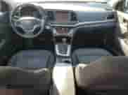 ✅ 2017 Hyundai Elantra SE • VIN: KMHD84LF6HU252482 • Лот: 81857045. Размещён на Copart с пробегом 77 106 миль миль. Получите бесплатный доступ к архиву аукционных продаж из США и посмотрите подробный отчёт об истории автомобиля на DreamBid. Изображение 8.