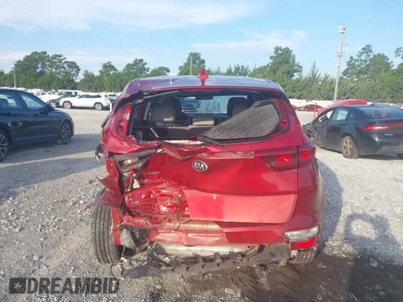 ✅ 2020 Kia Sportage LX • VIN: KNDPM3AC2L7766790 • Lot: 43055556. Listed on IAAI with 80,358 mi. Free auction sales archive from the USA and detailed vehicle history report at DreamBid. Image 16.