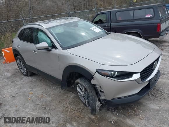 ✅ 2024 Mazda CX-30 S Premium • VIN: 3MVDMBDM1RM647840 • Лот: 41724670. Опубликован ранее на IAAI с пробегом 14 796 миль. Бесплатный доступ к архиву аукционных продаж из США и подробный отчёт об истории автомобиля на DreamBid. Изображение 1.