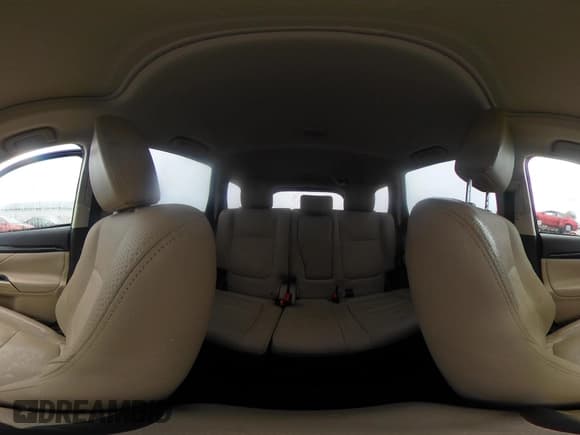 ✅ 2018 Mitsubishi Outlander GT • VIN: JA4JZ4AX6JZ054133 • Лот: 42350643. Опубликован ранее на IAAI с пробегом 78 920 миль. Бесплатный доступ к архиву аукционных продаж из США и подробный отчёт об истории автомобиля на DreamBid. Изображение 18.