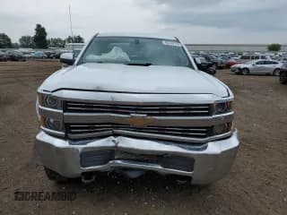 ✅ 2018 Chevrolet Silverado 2500HD Work Truck • VIN: 1GC1KUEG1JF244623 • Lot: 65740774. Wystawiony na Copart z przebiegiem 180 345 mil. Bezpłatny archiwum sprzedaży aukcyjnych z USA i szczegółowy raport historii pojazdu na DreamBid. Zdjęcie 5.