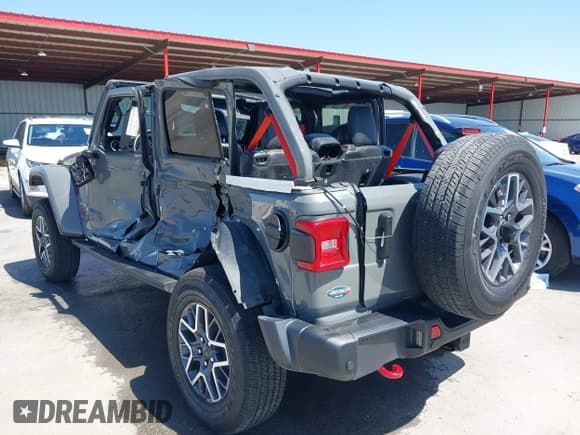 ✅ 2020 Jeep Wrangler Unlimited Rubicon • VIN: 1C4HJXFNXLW326868 • Lot: 42010646. Listed on IAAI with 50,562 mi. Free auction sales archive from the USA and detailed vehicle history report at DreamBid. Image 19.