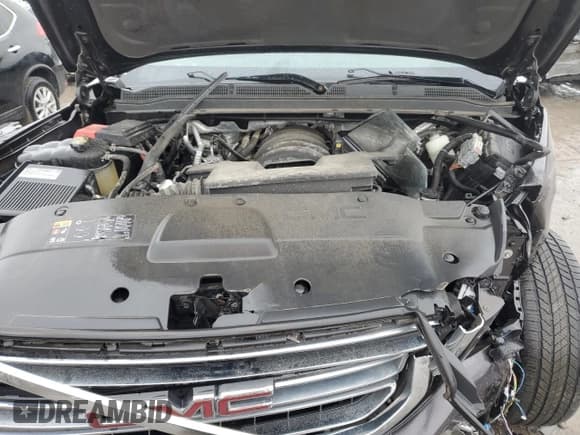 ✅ 2015 GMC Yukon XL SLE • VIN: 1GKS2GKCXFR510772 • Lot: 58534035. Listed on Copart with 89,902 mi. Free auction sales archive from the USA and detailed vehicle history report at DreamBid. Image 12.