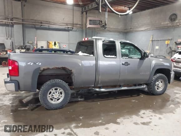 ✅ 2009 Chevrolet Silverado 2500HD LT • VIN: 1GCHK59K99E136383 • Lot: 41379964. Listed on IAAI with 184,855 mi. Free auction sales archive from the USA and detailed vehicle history report at DreamBid. Image 13.