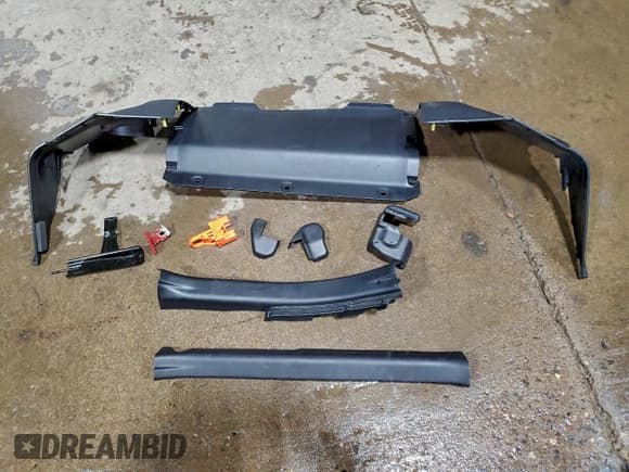 ✅ 2015 Toyota Prius Two • VIN: JTDKDTB32F1583888 • Lot: 96228125. Listed on Copart with 93,098 mi. Free auction sales archive from the USA and detailed vehicle history report at DreamBid. Image 12.