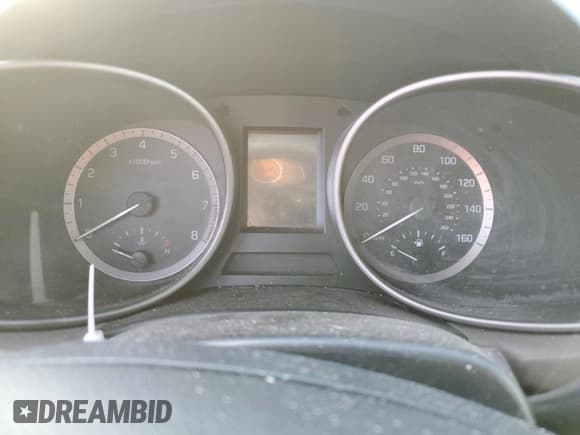 ✅ 2018 Hyundai Santa Fe 2.4L • VIN: 5XYZT3LB9JG527155 • Лот: 40053934. Опубликован ранее на Copart с пробегом Не указан. Бесплатный доступ к архиву аукционных продаж из США и подробный отчёт об истории автомобиля на DreamBid. Изображение 9.