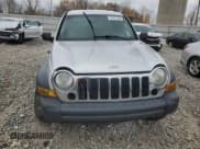 ✅ 2007 Jeep Liberty Sport • VIN: 1J4GL48K67W571447 • Лот: 91571335. Опубликован ранее на Copart с пробегом 155 172 миль. Бесплатный доступ к архиву аукционных продаж из США и подробный отчёт об истории автомобиля на DreamBid. Изображение 5.