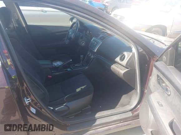 ✅ 2010 Mazda 6 i Touring • VIN: 1YVHZ8CH7A5M03206 • Лот: 43466761. Опубликован ранее на IAAI с пробегом 148 833 миль. Бесплатный доступ к архиву аукционных продаж из США и подробный отчёт об истории автомобиля на DreamBid. Изображение 5.