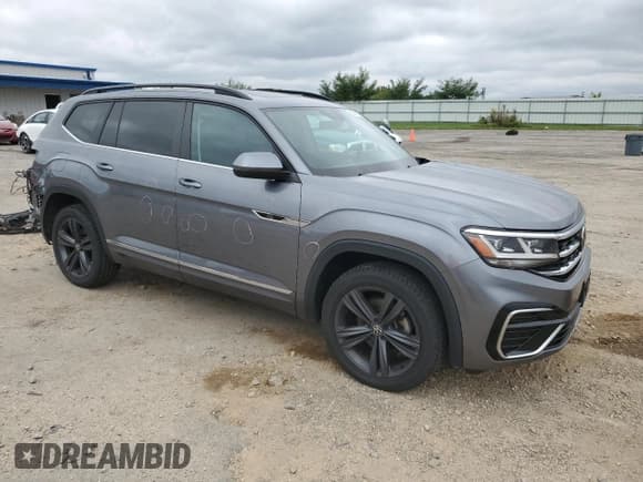 ✅ 2021 Volkswagen Atlas SE • VIN: 1V2RR2CA0MC523096 • Lot: 83924125. Listed on Copart with 100,115 mi. Free auction sales archive from the USA and detailed vehicle history report at DreamBid. Image 4.