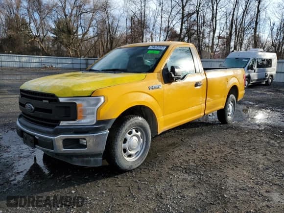 ✅ 2018 Ford F-150 XL • VIN: 1FTMF1C50JKE72833 • Lot: 94841945. Wystawiony na Copart z przebiegiem 129 567 mil. Bezpłatny archiwum sprzedaży aukcyjnych z USA i szczegółowy raport historii pojazdu na DreamBid. Zdjęcie 1.