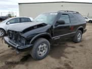 ✅ 2005 Chevrolet Blazer LS • VIN: 1GNCT18X65K103468 • Lot: 51663025. Wystawiony na Copart z przebiegiem 180 451 mil. Bezpłatny archiwum sprzedaży aukcyjnych z USA i szczegółowy raport historii pojazdu na DreamBid. Zdjęcie 1.