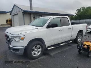 ✅ 2020 Ram 1500 Big Horn • VIN: 1C6RRFBG6LN293489 • Lot: 69520065. Wystawiony na Copart z przebiegiem 108 398 mil. Bezpłatny archiwum sprzedaży aukcyjnych z USA i szczegółowy raport historii pojazdu na DreamBid. Zdjęcie 1.
