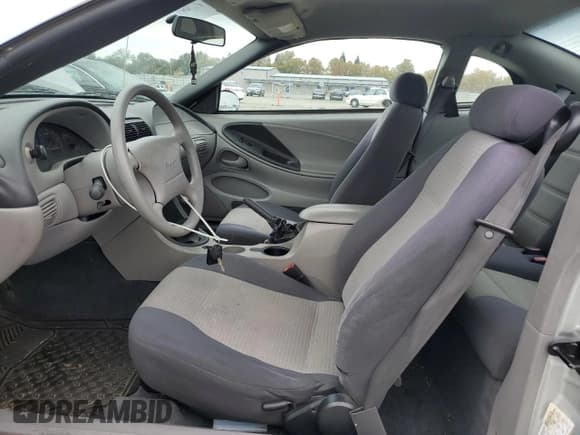 ✅ 2004 Ford Mustang Standard • VIN: 1FAFP40604F205778 • Lot: 91131805. Wystawiony na Copart z przebiegiem 218 390 mil. Bezpłatny archiwum sprzedaży aukcyjnych z USA i szczegółowy raport historii pojazdu na DreamBid. Zdjęcie 7.