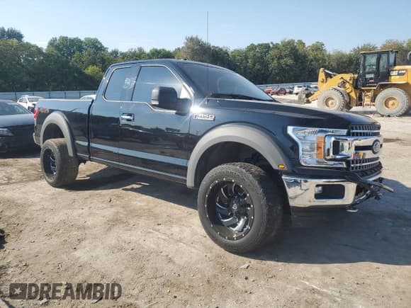 ✅ 2018 Ford F-150 XLT • VIN: 1FTFX1EG6JFA04070 • Lot: 84746085. Listed on Copart with 106,584 mi. Free auction sales archive from the USA and detailed vehicle history report at DreamBid. Image 4.