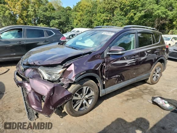 ✅ 2018 Toyota RAV4 XLE • VIN: 2T3RFREV8JW763685 • Lot: 82129145. Listed on Copart with 172,051 mi. Free auction sales archive from the USA and detailed vehicle history report at DreamBid. Image 1.