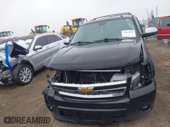 ✅ 2013 Chevrolet Tahoe LT • VIN: 1GNSCBE01DR200656 • Lot: 43838600. Wystawiony na IAAI z przebiegiem 95 314 mil. Bezpłatny archiwum sprzedaży aukcyjnych z USA i szczegółowy raport historii pojazdu na DreamBid. Zdjęcie 12.
