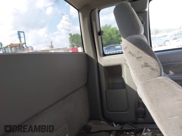 ✅ 1999 Chevrolet S-10 LS • VIN: 1GCDT19X1X8173469 • Лот: 42706299. Опубликован ранее на IAAI с пробегом 239 465 миль. Бесплатный доступ к архиву аукционных продаж из США и подробный отчёт об истории автомобиля на DreamBid. Изображение 8.