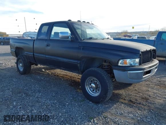 ✅ 1997 Dodge 2500 • VIN: 3B7KF23ZXVM504718 • Лот: 43610733. Опубликован ранее на IAAI с пробегом 197 686 миль. Бесплатный доступ к архиву аукционных продаж из США и подробный отчёт об истории автомобиля на DreamBid. Изображение 1.