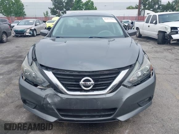 ✅ 2017 Nissan Altima SL • VIN: 1N4AL3AP2HC498095 • Lot: 42453384. Listed on IAAI with 138,736 mi. Free auction sales archive from the USA and detailed vehicle history report at DreamBid. Image 12.