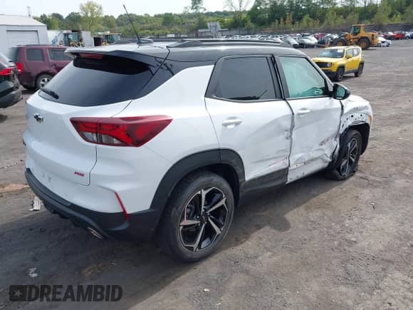 2022 Chevrolet TrailBlazer RS с VIN KL79MUSL7NB132465, выставлен на аукционе IAAI как лот 43342712 с пробегом 23 212 миль миль и . История ставок и продаж доступна на DreamBid. Изображение 4.