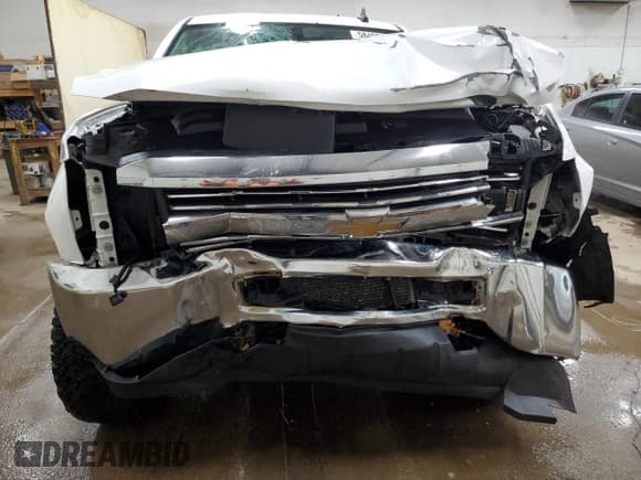 ✅ 2015 Chevrolet Silverado 2500HD LT • VIN: 1GC1KVE86FF541490 • Лот: 58498385. Опубликован ранее на Copart с пробегом 230 373 миль. Бесплатный доступ к архиву аукционных продаж из США и подробный отчёт об истории автомобиля на DreamBid. Изображение 5.