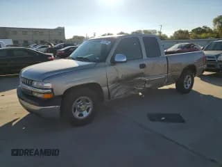 ✅ 2002 Chevrolet Silverado 1500 LS • VIN: 2GCEC19T621240581 • Лот: 70779334. Опубликован ранее на Copart с пробегом 154 389 миль. Бесплатный доступ к архиву аукционных продаж из США и подробный отчёт об истории автомобиля на DreamBid. Изображение 1.