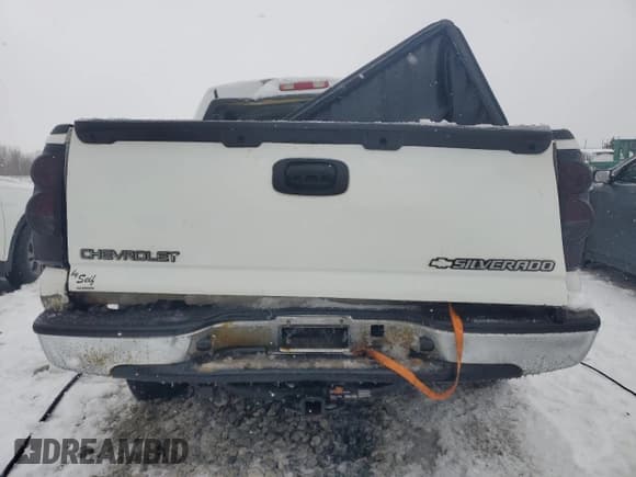 ✅ 2004 Chevrolet Silverado 1500 LS • VIN: 2GCEK13T341332990 • Lot: 41671515. Wystawiony na Copart z przebiegiem 218 496 mil. Bezpłatny archiwum sprzedaży aukcyjnych z USA i szczegółowy raport historii pojazdu na DreamBid. Zdjęcie 6.