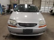 ✅ 2008 Chevrolet Aveo LS • VIN: KL1TD66658B075719 • Lot: 49872915. Wystawiony na Copart z przebiegiem 121 042 mil. Bezpłatny archiwum sprzedaży aukcyjnych z USA i szczegółowy raport historii pojazdu na DreamBid. Zdjęcie 5.