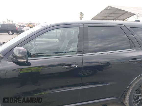 ✅ 2018 Dodge Durango GT • VIN: 1C4RDHDG2JC184018 • Lot: 43700409. Listed on IAAI with 175,644 mi. Free auction sales archive from the USA and detailed vehicle history report at DreamBid. Image 15.