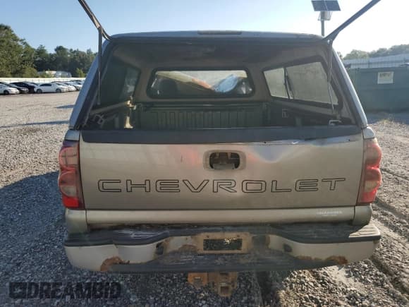 ✅ 2003 Chevrolet Silverado 1500 Work Truck • VIN: 1GCEC14V83Z253317 • Lot: 70413845. Listed on Copart with 234,363 mi. Free auction sales archive from the USA and detailed vehicle history report at DreamBid. Image 6.