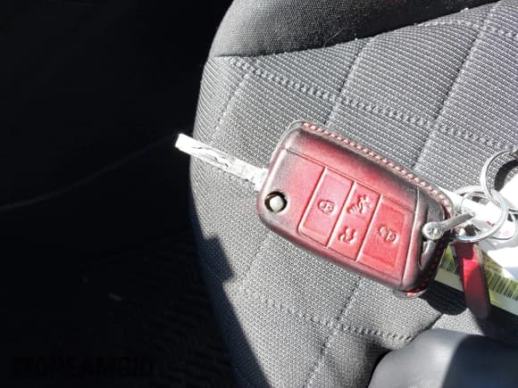 ✅ 2018 Volkswagen Atlas S • VIN: 1V2GR2CA2JC555406 • Lot: 42017719. Wystawiony na IAAI z przebiegiem 129 157 mil. Bezpłatny archiwum sprzedaży aukcyjnych z USA i szczegółowy raport historii pojazdu na DreamBid. Zdjęcie 11.