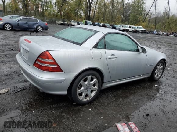 ✅ 2002 Mercedes-Benz SLK 230 Kompressor • VIN: WDBKK49F42F261969 • Lot: 85283055. Listed on Copart with 91,465 mi. Free auction sales archive from the USA and detailed vehicle history report at DreamBid. Image 3.
