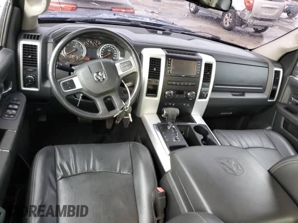 ✅ 2010 Dodge 1500 Sport • VIN: 1D7RB1CT6AS181145 • Лот: 60890935. Размещён на Copart с пробегом 102 857 миль миль. Получите бесплатный доступ к архиву аукционных продаж из США и посмотрите подробный отчёт об истории автомобиля на DreamBid. Изображение 8.