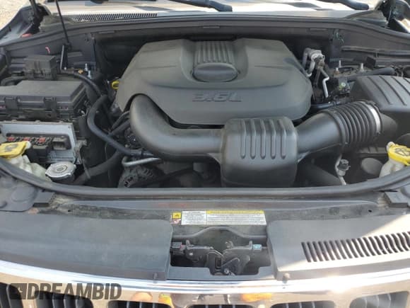 ✅ 2011 Jeep Grand Cherokee Laredo • VIN: 1J4RR4GG4BC673652 • Lot: 60517935. Listed on Copart with 93,468 mi. Free auction sales archive from the USA and detailed vehicle history report at DreamBid. Image 11.