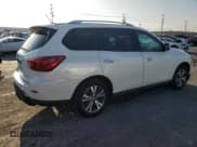 ✅ 2017 Nissan Pathfinder S • VIN: 5N1DR2MN2HC604499 • Lot: 90323695. Wystawiony na Copart z przebiegiem 108 448 mil. Bezpłatny archiwum sprzedaży aukcyjnych z USA i szczegółowy raport historii pojazdu na DreamBid. Zdjęcie 3.
