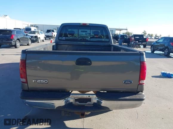 ✅ 2004 Ford F-250 XL • VIN: 1FTNX20P44EB47313 • Лот: 43657063. Опубликован ранее на IAAI с пробегом 372 936 миль. Бесплатный доступ к архиву аукционных продаж из США и подробный отчёт об истории автомобиля на DreamBid. Изображение 16.