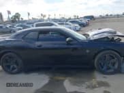 ✅ 2018 Dodge Challenger SRT Hellcat • VIN: 2C3CDZC99JH116041 • Lot: 40463298. Wystawiony na IAAI z przebiegiem 16 890 mil. Bezpłatny archiwum sprzedaży aukcyjnych z USA i szczegółowy raport historii pojazdu na DreamBid. Zdjęcie 12.