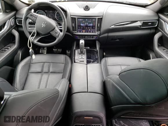 ✅ 2021 Maserati Levante GranSport • VIN: ZN661XUS7MX372264 • Lot: 58871783. Listed on Copart with 14,373 mi. Free auction sales archive from the USA and detailed vehicle history report at DreamBid. Image 8.