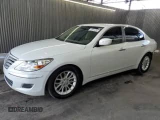 2011 Hyundai Genesis z VIN KMHGC4DE5BU135775, wystawiony jako Copart lot #69180455 z przebiegiem 86 826 mil mil oraz Szkoda całkowita • Salvage title. Historia ofert i sprzedaży dostępna na DreamBid. Obrazek 1.