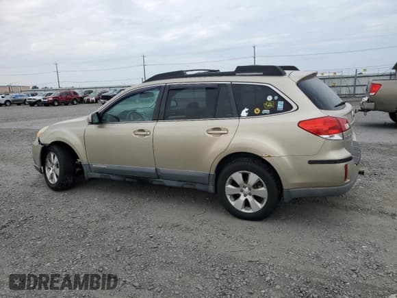 ✅ 2010 Subaru Outback Premium • VIN: 4S4BRDCC5A2372494 • Лот: 70704085. Опубликован ранее на Copart с пробегом 132 494 миль. Бесплатный доступ к архиву аукционных продаж из США и подробный отчёт об истории автомобиля на DreamBid. Изображение 2.