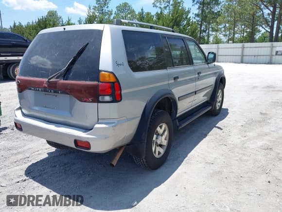 ✅ 2001 Mitsubishi Montero Sport • VIN: JA4LS31R21P054554 • Лот: 42337278. Опубликован ранее на IAAI с пробегом 138 071 миль. Бесплатный доступ к архиву аукционных продаж из США и подробный отчёт об истории автомобиля на DreamBid. Изображение 4.