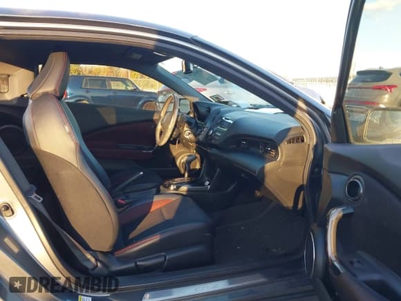 ✅ 2014 Honda CR-Z EX • VIN: JHMZF1D67ES000811 • Lot: 43643270. Listed on IAAI with 143,207 mi. Free auction sales archive from the USA and detailed vehicle history report at DreamBid. Image 5.