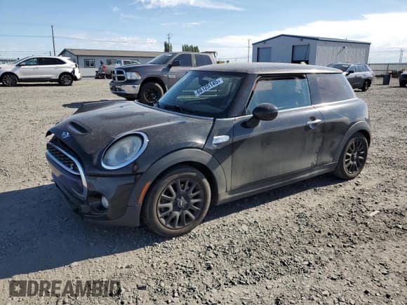 ✅ 2014 MINI Hardtop S • VIN: WMWXM7C57ET925865 • Lot: 66125145. Listed on Copart with 160,123 mi. Free auction sales archive from the USA and detailed vehicle history report at DreamBid. Image 1.