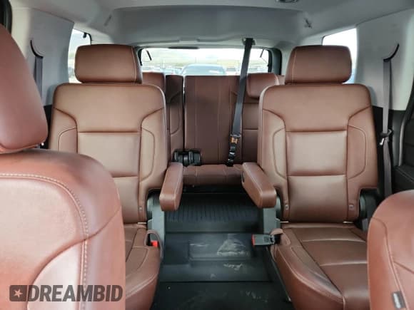 ✅ 2019 Chevrolet Tahoe Premier • VIN: 1GNSKCKJ8KR222236 • Lot: 80357475. Listed on Copart with Not provided. Free auction sales archive from the USA and detailed vehicle history report at DreamBid. Image 10.