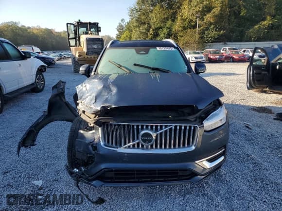 ✅ 2024 Volvo XC90 Plus Bright Theme • VIN: YV4062PE4R1162228 • Lot: 86220845. Wystawiony na Copart z przebiegiem 55 234 mil. Bezpłatny archiwum sprzedaży aukcyjnych z USA i szczegółowy raport historii pojazdu na DreamBid. Zdjęcie 5.