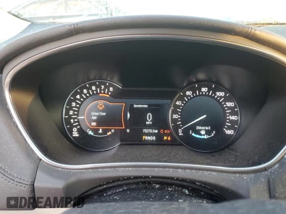 ✅ 2018 Lincoln MKX Select • VIN: 2LMPJ6KR2JBL22343 • Лот: 92468755. Опубликован ранее на Copart с пробегом 75 279 миль. Бесплатный доступ к архиву аукционных продаж из США и подробный отчёт об истории автомобиля на DreamBid. Изображение 9.