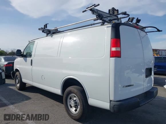 ✅ 2017 Chevrolet Express Cargo • VIN: 1GCWGAFG4H1221171 • Lot: 41754840. Listed on IAAI with 80,442 mi. Free auction sales archive from the USA and detailed vehicle history report at DreamBid. Image 14.
