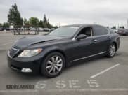 ✅ 2007 Lexus LS 460 • VIN: JTHBL46F275011015 • Lot: 82312425. Wystawiony na Copart z przebiegiem 101 700 mil. Bezpłatny archiwum sprzedaży aukcyjnych z USA i szczegółowy raport historii pojazdu na DreamBid. Zdjęcie 1.