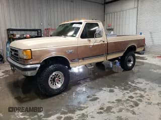 ✅ 1989 Ford F-350 • VIN: 1FTHF36G0KNA88965 • Lot: 42921324. Wystawiony na Copart z przebiegiem 92 521 mil. Bezpłatny archiwum sprzedaży aukcyjnych z USA i szczegółowy raport historii pojazdu na DreamBid. Zdjęcie 1.