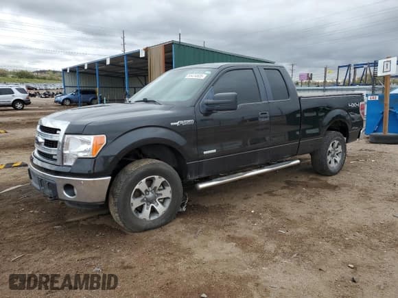 ✅ 2013 Ford F-150 XL • VIN: 1FTFX1ET8DFC71857 • Lot: 55424805. Listed on Copart with 187,976 mi. Free auction sales archive from the USA and detailed vehicle history report at DreamBid. Image 1.